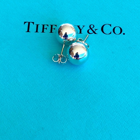 10mm sterling silver earrings in EUC! - Picture 2 of 4